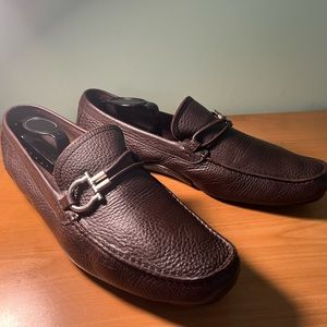 Salvatore Ferragamo Tito Textured Drivers With Gancini Ornament